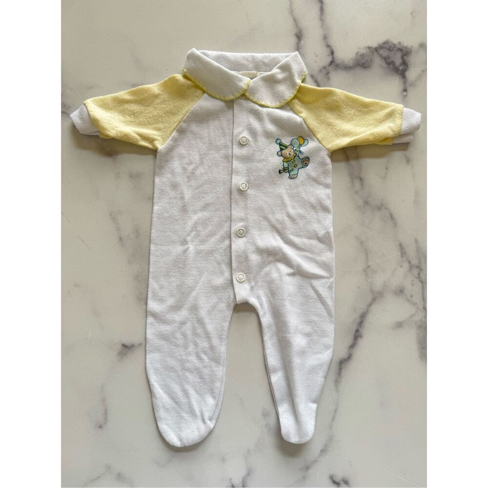 Teddy Bear Newborn bodysuit pastel yellow white one piece unisex baby vintage 80